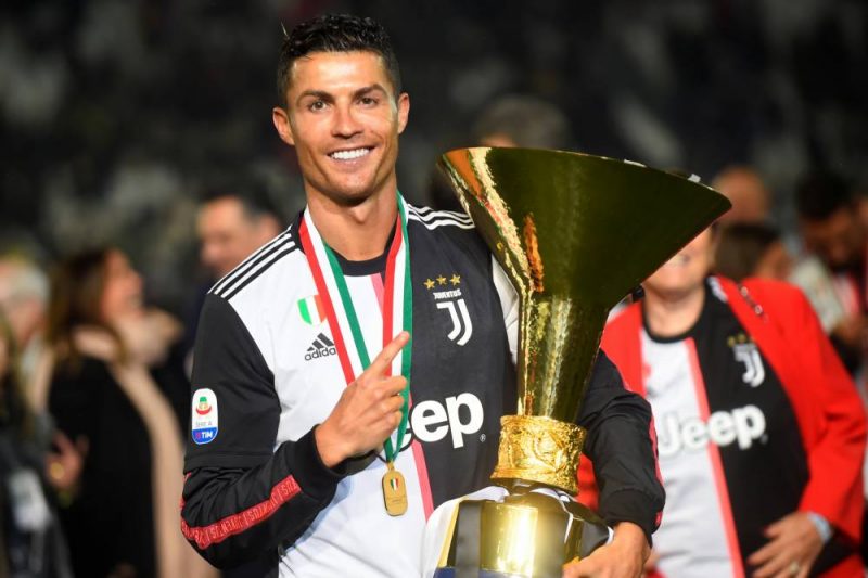 Cristiano Ronaldo a 35 ans ! La toile est reconnaissante : « Le football ne serait pas pareil sans toi »