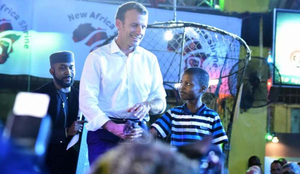 Kareem Waris Olamilekan, le jeune peintre nigérian, bientôt naturalisé Français comme le Malien Mamoudou Gassama ?