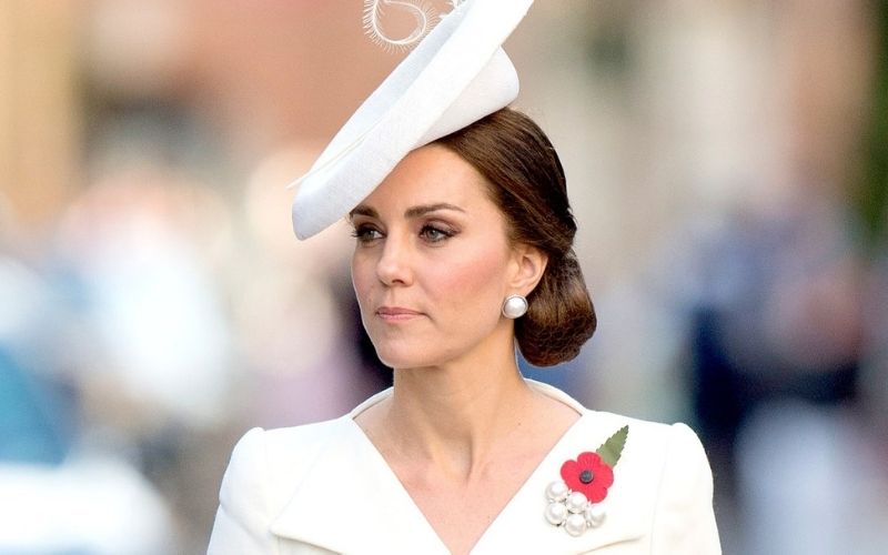 Kate Middleton battue ? Défigurée, le visage tuméfié… ces photos de la duchesse font réagir (Photo)