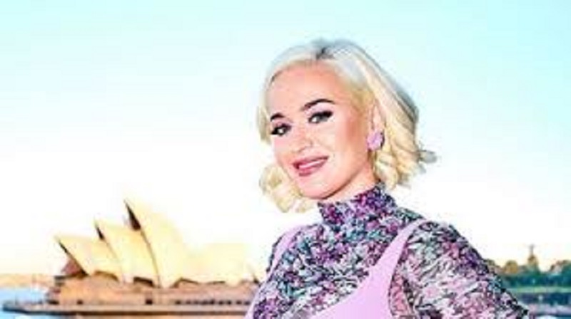 Katy Perry : un doigt d’honneur dans la vidéo de sa dernière échographie