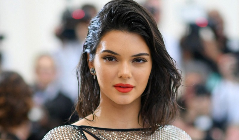 Kendall Jenner dévoile la manucure tendance de la rentrée