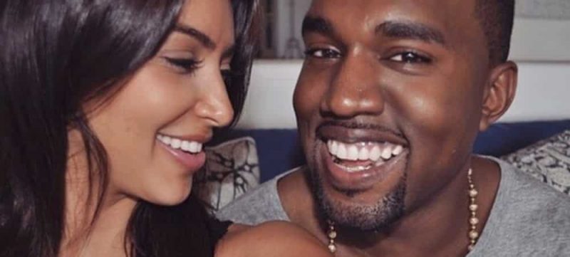 3 ans après avoir été braquée, Kim Kardashian remet les pieds à Paris en compagnie de Kanye West (Vidéo)