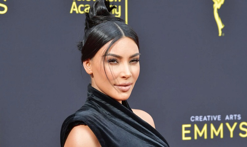 Kim Kardashian torride dans un jacuzzi : elle fait grimper la température