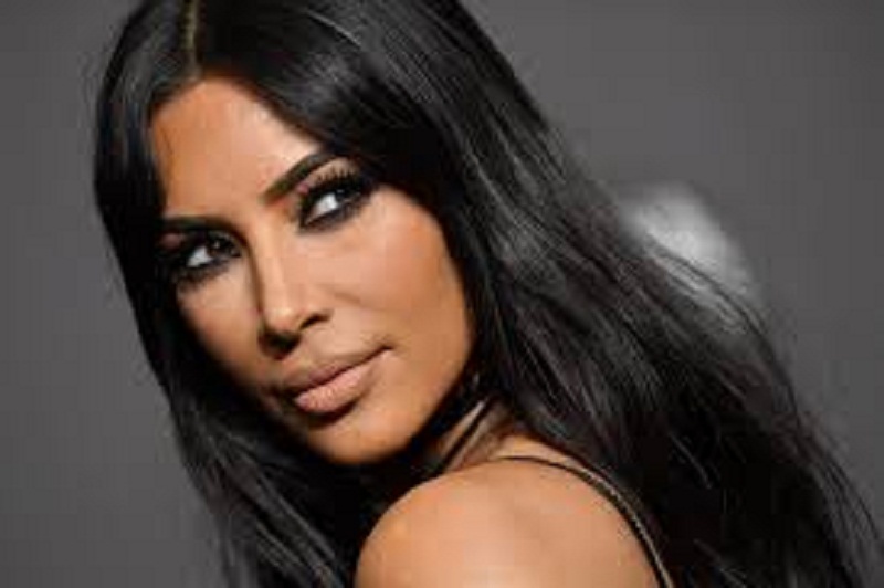 Kim Kardashian porte plainte contre un médecin esthétique, voici la raison