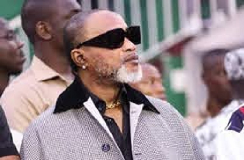 Koffi Olomide : son look à l’africaine fait fureur