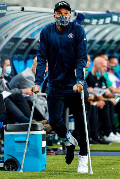PSG : les premières images de Kylian Mbappé après sa blessure