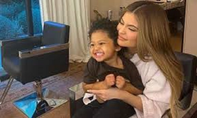 Kylie Jenner : cette vidéo avec sa fille Stormi fait fondre la toile
