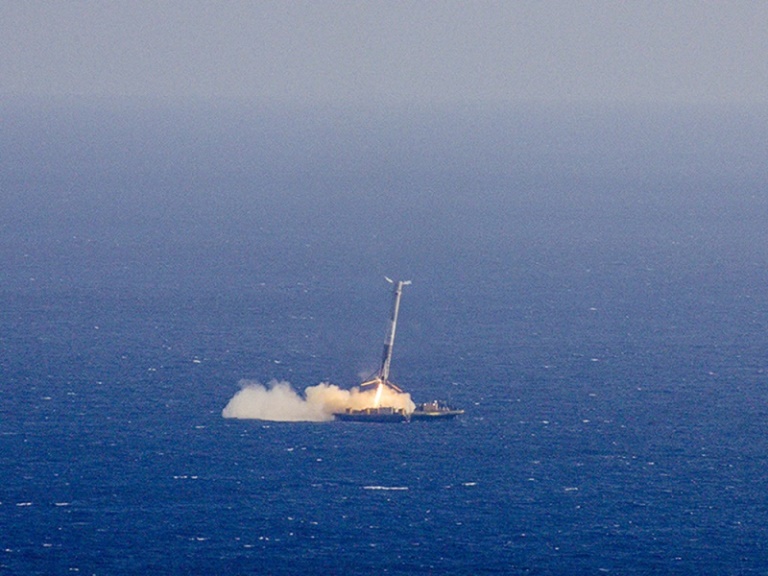 La Chine lancera sa première fusée en mer à la mi-2019