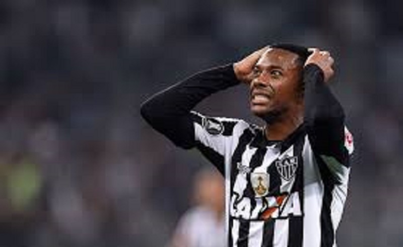 Coup dur pour Robinho : un mandat d’arrêt international contre l’ancienne star Brésilienne