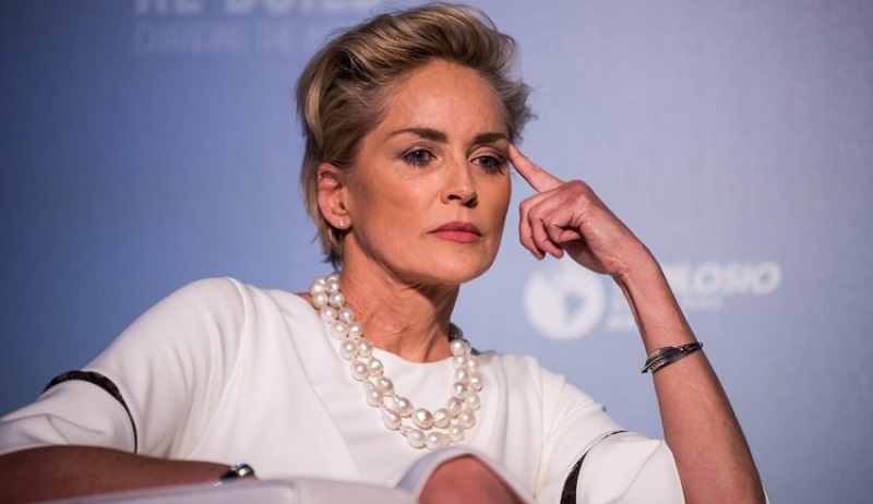 La sœur de Sharon Stone atteinte du Covid-19 : la star dénonce la gestion de la pandémie