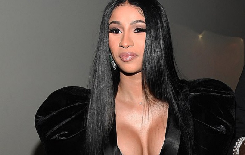 [Photo] Cardi B réchauffe ses fans grâce à ce nouveau  look