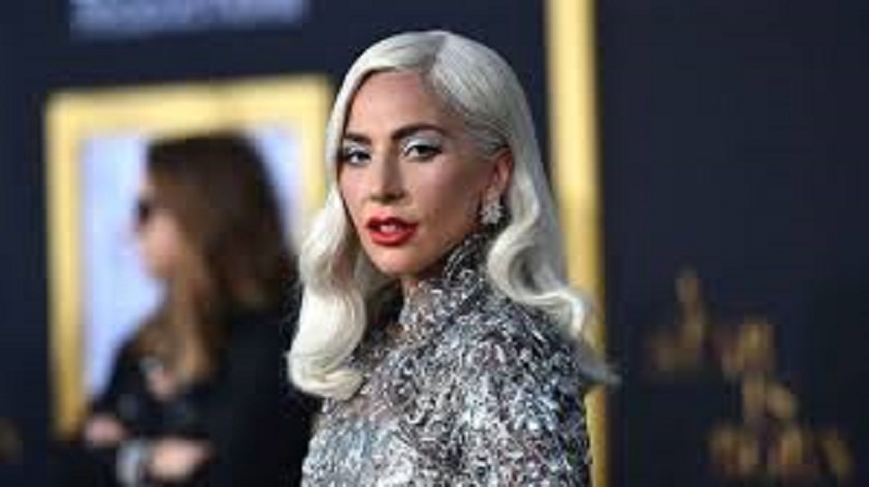 Lady Gaga cartonne avec ses masques délirants(vidéo)