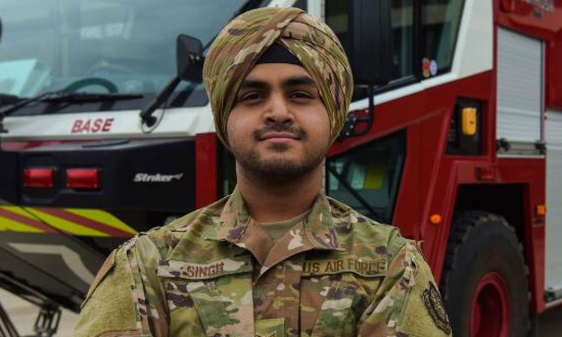 L’armée de l’air américaine autorise ses hommes en uniforme à porter le turban, le hijab et la barbe à des fins religieuses