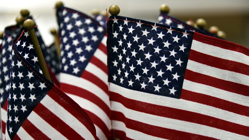 Le Covid-19 pourrait mettre fin au leadership des États-Unis, selon Le Monde
