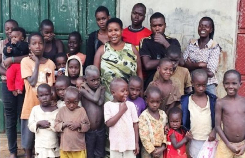 Le cas de la femme la plus fertile d’Ouganda (44 enfants) enfin expliqué par la science (vidéo)
