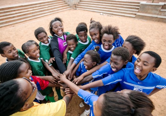 Le chef de l’Etat Faure Gnassingbé et Claude Leroy lancent le concours ‘Graines du Togo 2018’ pour dénicher les meilleurs jeunes footballeurs