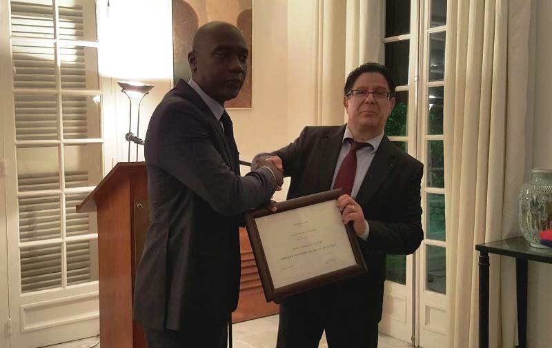 Le plasticien togolais Emmanuel Sogbadji élevé au rang de chevalier des arts et lettres de la France