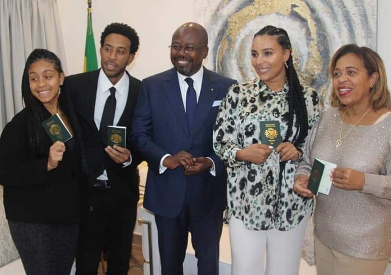 Le rappeur américain Ludacris et toute sa famille naturalisés citoyens gabonais (vidéo)