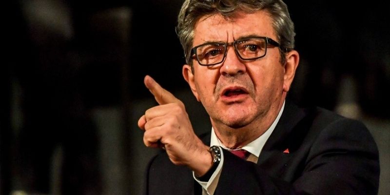 Mondial 2022 au Qatar : «On ne peut pas jouer au foot sur les cadavres», estime Mélenchon
