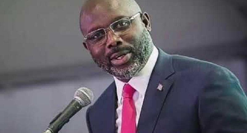 George Weah : le président libérien sous le charme de l’équipe de l’AC Milan