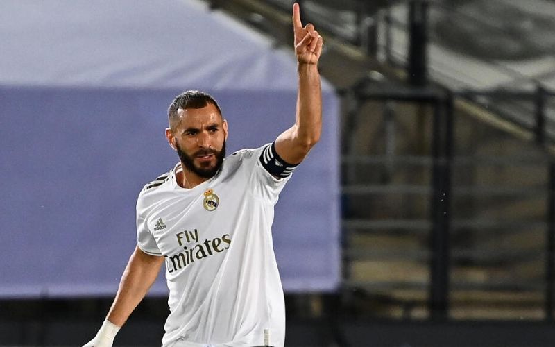 Liga : le Real Madrid porté par son capitaine Benzema face à Alavés