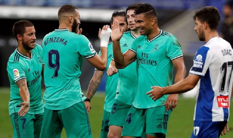 Liga : le Real assure l’essentiel face à l’Espanyol et garde le Barça à distance