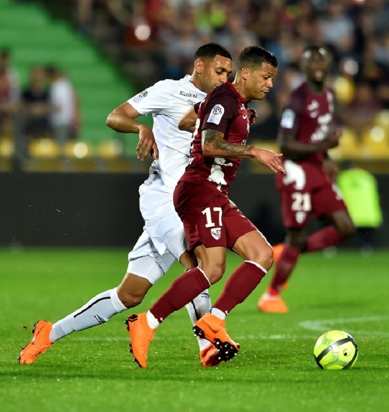 Ligue 1 – Manifestations des Gilets jaunes : une chance pour le Togolais Matthieu Dossevi et Toulouse FC