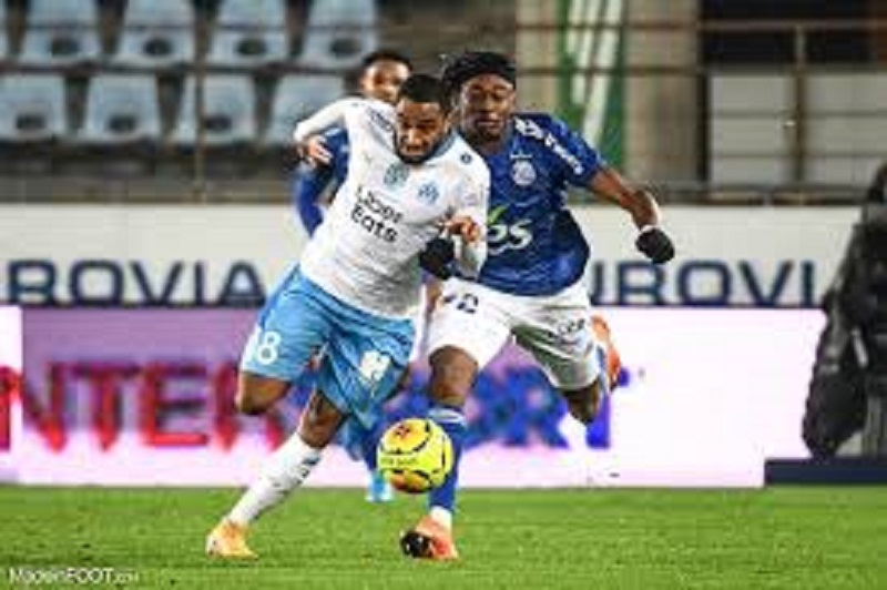 Ligue 1 : l’OM s’impose face à Strasbourg
