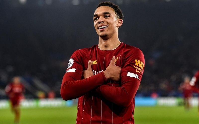 Alexander-Arnold : « Pour moi, c’est le meilleur joueur de tous les temps »