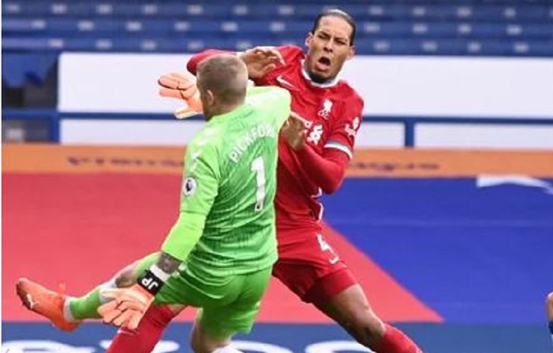 Liverpool : les nouvelles ne sont pas bonnes pour Virgil van Dijk