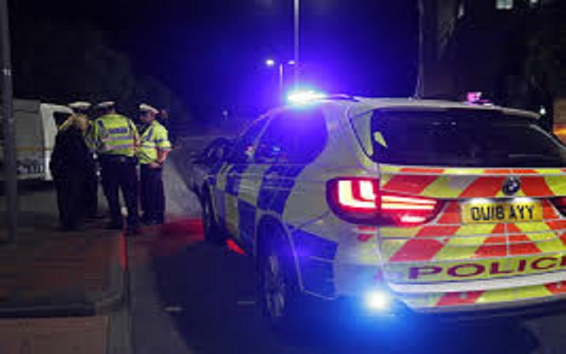 Londres : une fête de rue vire à l’émeute ; 22 policiers blessés (vidéos)