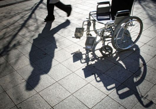Main dans la main pour la cause des handicapés