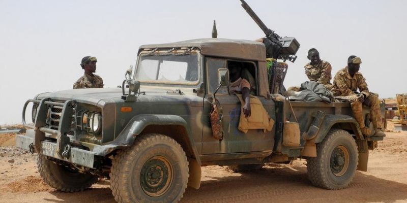 Mali : 5 morts dans l’attaque d’un convoi militaire au centre du pays