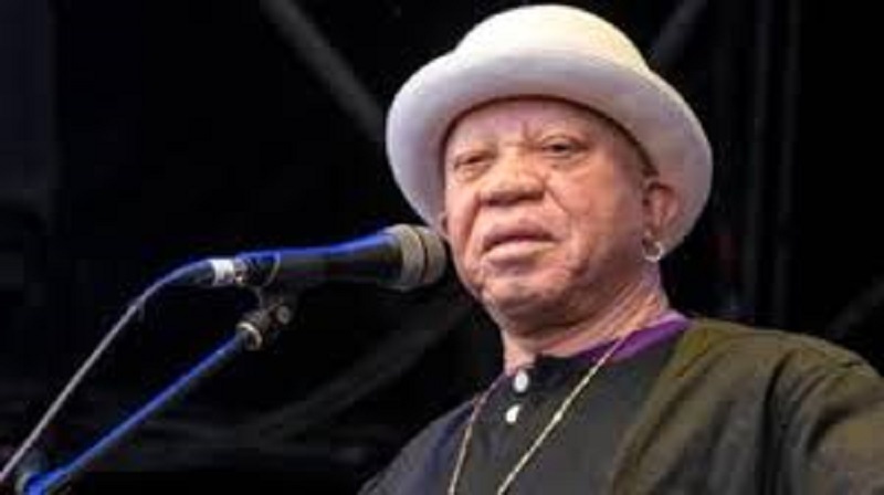 Mali / Covid- 19 : le chanteur Salif Keita se lance dans la sensibilisation (vidéo)