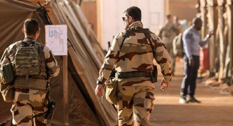 Mali : L’armée française quitte la base militaire de Ménaka, avant-dernière étape du retrait de Barkhane