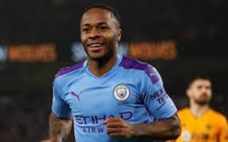 Manchester City : Guardiola s’enflamme pour Sterling !