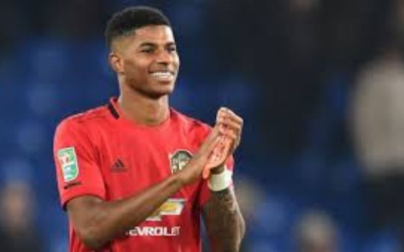 Manchester United : Marcus Rashford décoré par la reine d’Angleterre