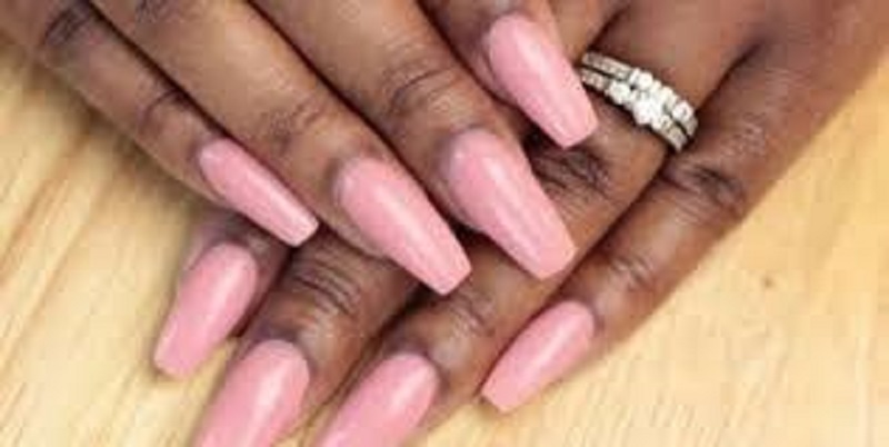 Astuce beauté : cette nouvelle tendance manucure vous donnera le sourire