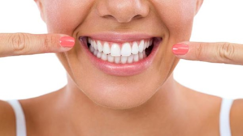 Maroc : bientôt une prime pour faire sourire les fonctionnaires ?