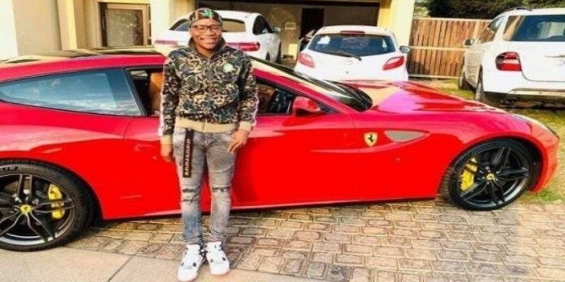 Master KG dévoile sa superbe collection de voitures de luxe (photo)