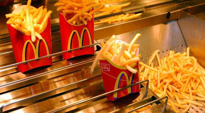 Mc Donald’s : la technique discrète des employés pour donner moins de frites aux clients