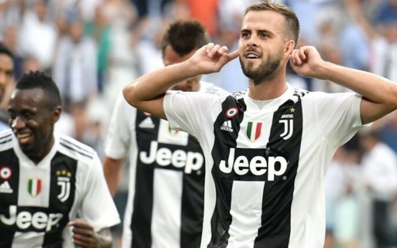 Mercato / Juventus : « Pjanic sera heureux » au Barça, selon Sarri