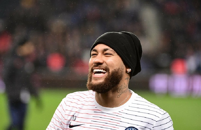 “À bientôt mon ami” : Neymar donne rendez-vous à Messi avant le choc PSG-Barça