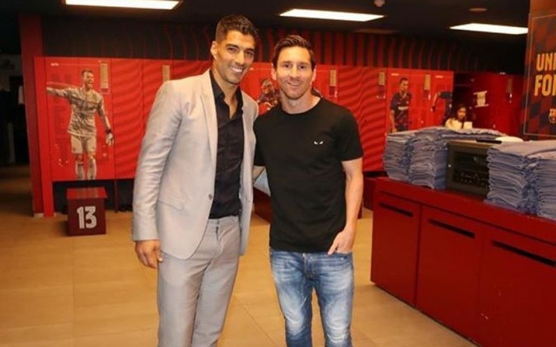 Messi fait ses adieux à Suarez et clashe le Barça