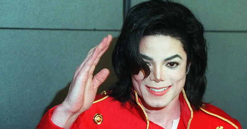 Michael Jackson : Kanye West défend le king contre les accusations d’abus se3uel