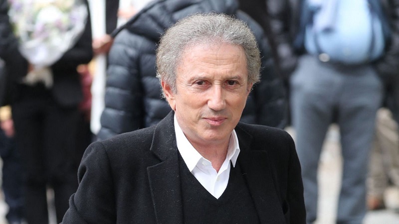 Michel Drucker en soins intensifs : l’animateur a été opéré d’urgence une seconde fois