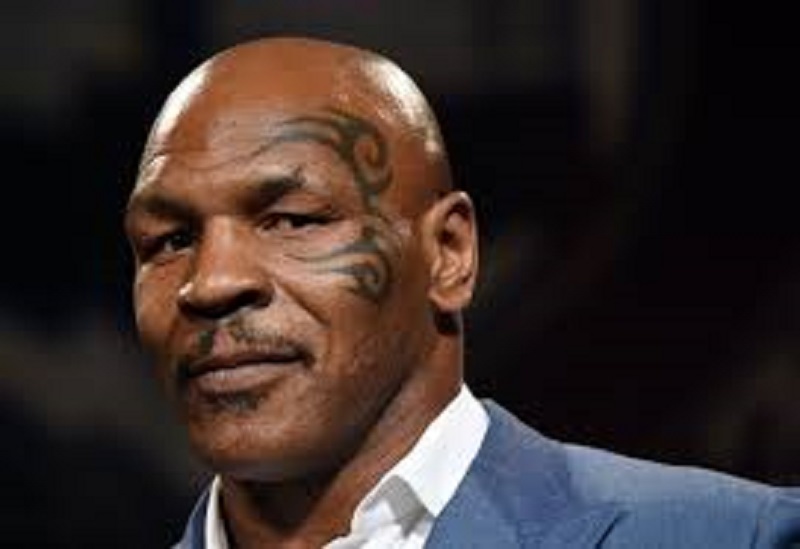 Mike Tyson : quand le boxeur se drogue en pleine interview (vidéo)