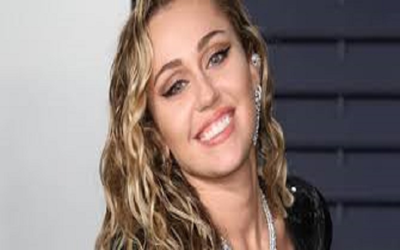 Miley Cyrus : sobre depuis 6 mois, la star se confie sur les raisons de sa rupture avec l’alcool
