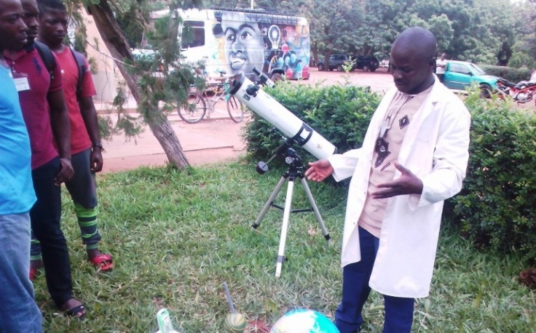 Semaine Africaine des Sciences et technologies, Dodzi Aglago part à la conquête du Togo au profit des sciences