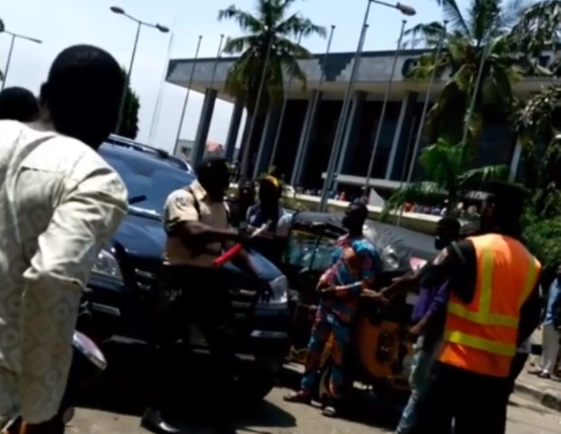 Mystère africain !!! : Il s’est fait voler son zizi ce samedi en plein centre-ville (vidéo)